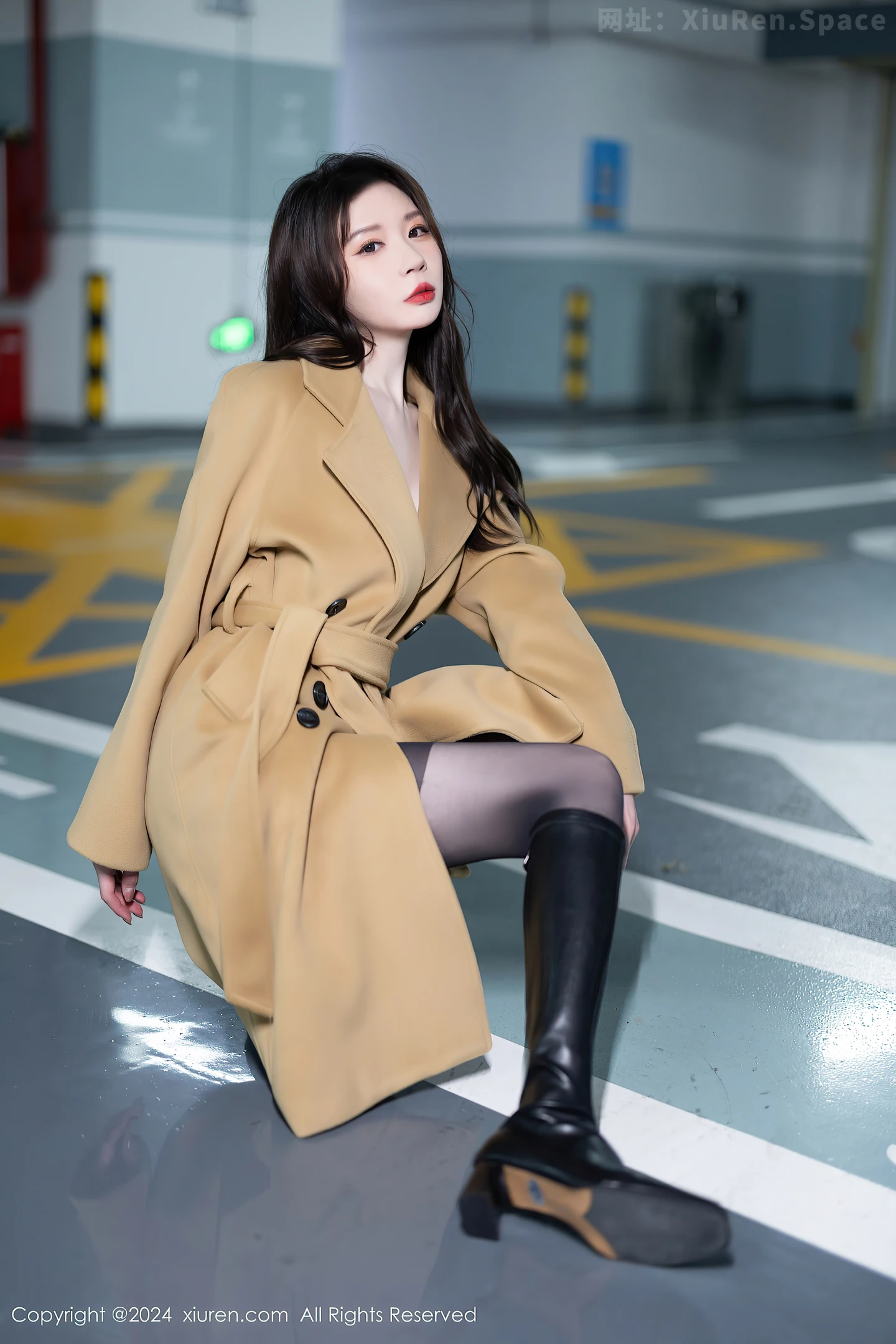 图片[5]-[XiuRen秀人网]VOL.8414 模特梦心玥私房性感黑色内衣配黑丝吊袜秀高挑曼妙身姿诱惑写真80P-秀人网官方网站